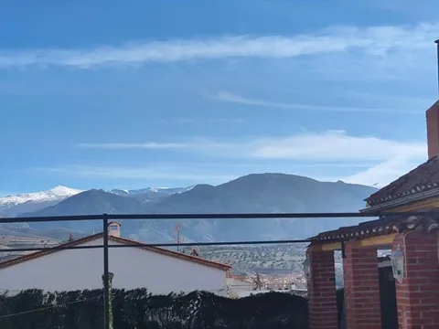 Flat 185 m² in Huétor Vega