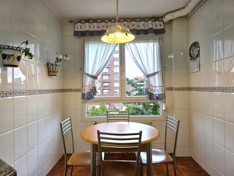 Pis de 80 m² a Gijón