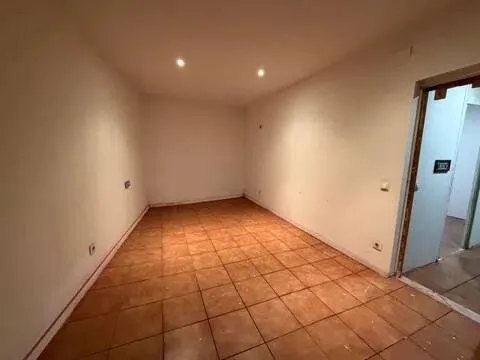 Haus 80 m² in Montornès del Vallès