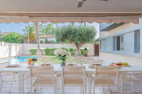 Wohnung 515 m² in Roquetas de Mar