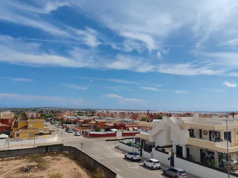 Flat 95 m² in Los Montesinos