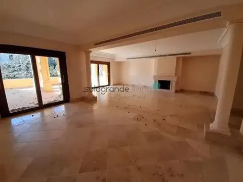 Appartement 260 m² à San Roque