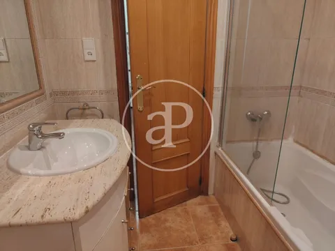 Pis de 85 m² a València