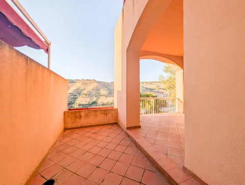 Apartamento 133 m² em Granada