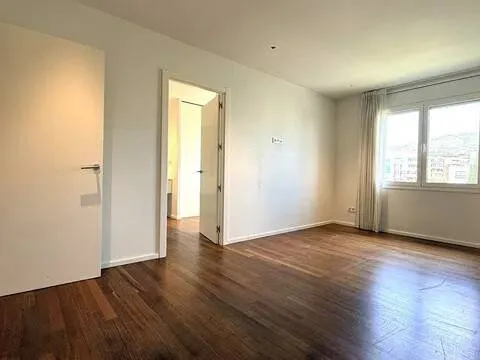 Wohnung 323 m² in Barcelona