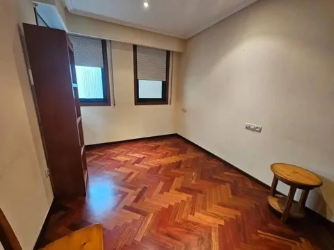 Pis de 100 m² a Ourense