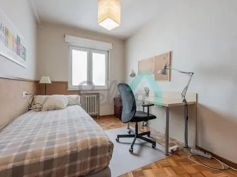 Pis de 64 m² a Oviedo