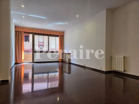 Wohnung 130 m² in Barcelona