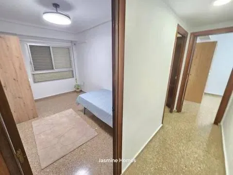 Wohnung 90 m² in Valencia