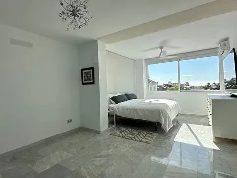 Pis de 380 m² a Estepona