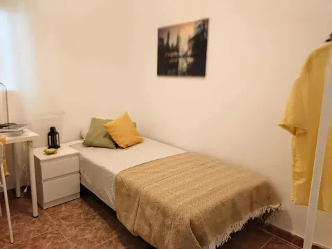 Habitació de lloguer, València (3/9)