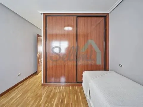 Pis de 106 m² a Oviedo