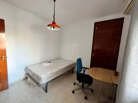 Pis de 120 m² a Còrdova