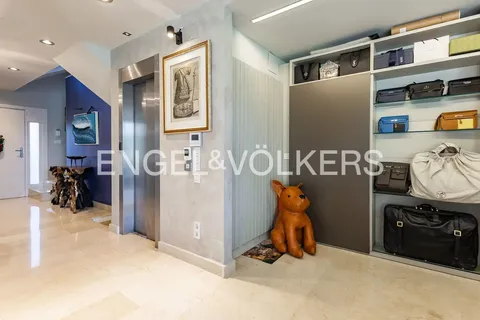 Casa de 305 m² a Tiana
