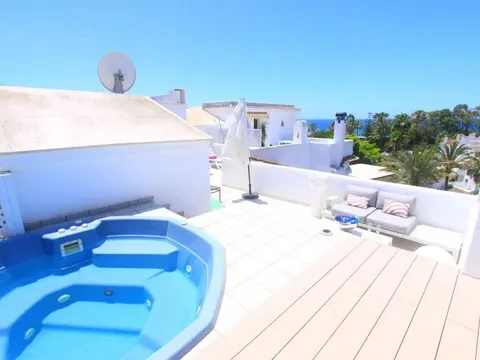 Pis de 200 m² a Estepona
