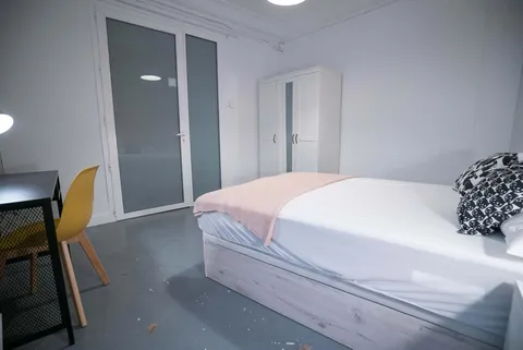 Habitació de lloguer, València (4/12)