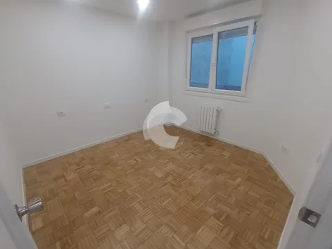 Wohnung 90 m² in Ourense