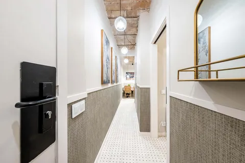 Flat 50 m² in Barcelona (2/43)