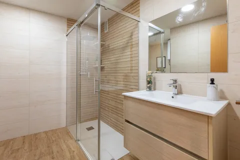 Wohnung 70 m² in Valencia