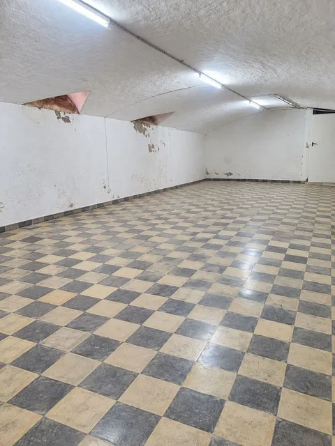 Appartamento 390 m² a Iniesta