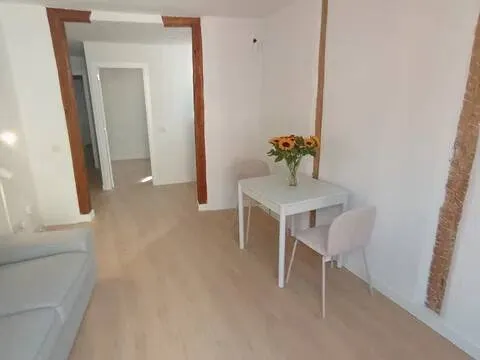 Wohnung 68 m² in Madrid