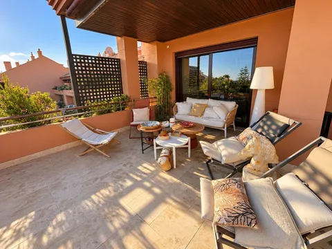 Appartement 330 m² à Luque