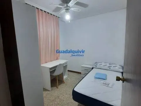 Pis de 86 m² a Dos Hermanas