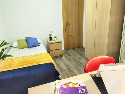 Habitació de lloguer, Burjassot