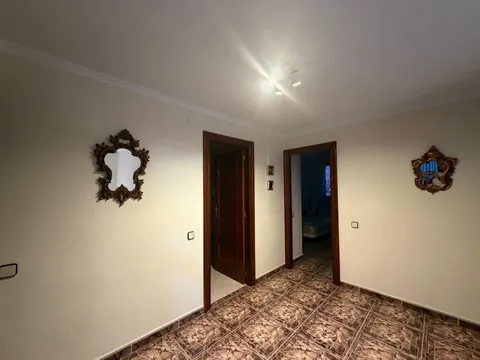 Casa de 236 m² a Rafelbunyol