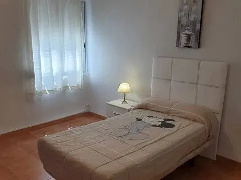 Pis de 70 m² a Còrdova