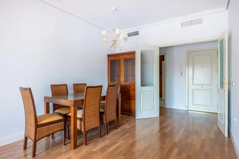 Pis de 96 m² a San Juan de Aznalfarache