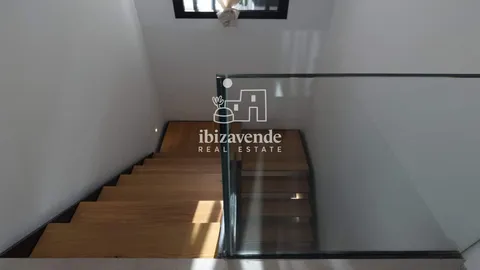 Дом 595 м² в Santa Eulària des Riu