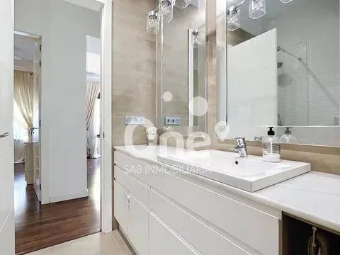Pis de 85 m² a València