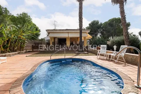 Casa de 250 m² a Nàquera