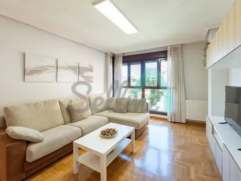 Pis de 91 m² a Oviedo