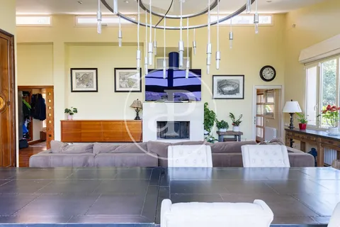 Haus 325 m² in Matadepera