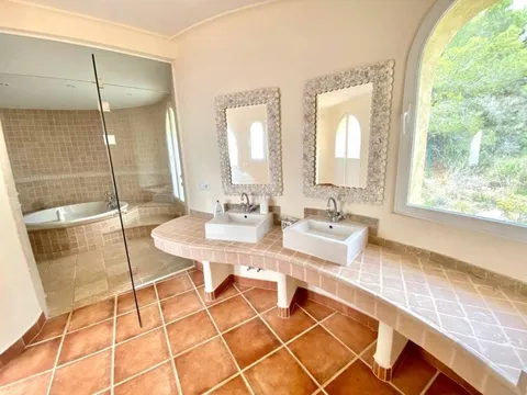 Haus 500 m² in Altea