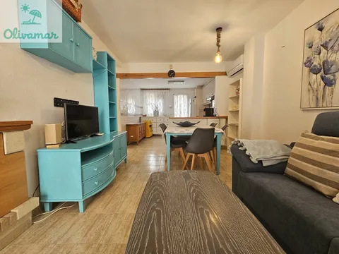 Casa de 100 m² a Oliva
