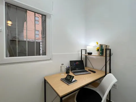 Habitació de lloguer, Madrid (2/9)