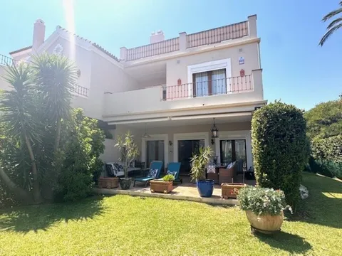 Pis de 180 m² a Estepona