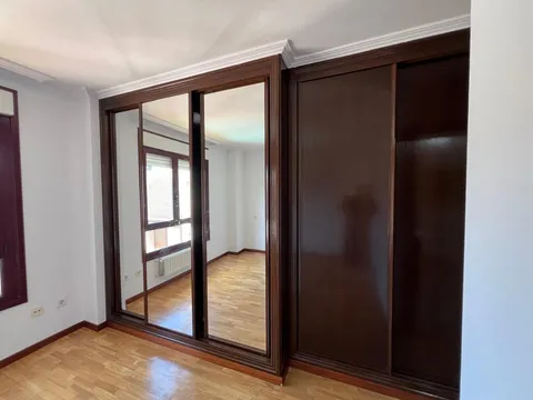 Pis de 80 m² a Gijón
