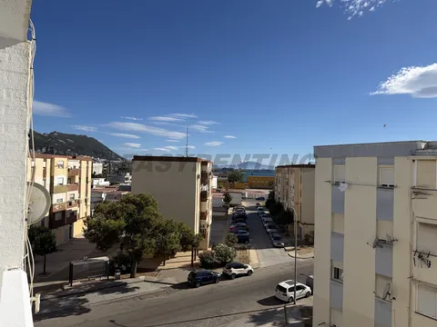 Appartamento 90 m² a La Línea de la Concepción