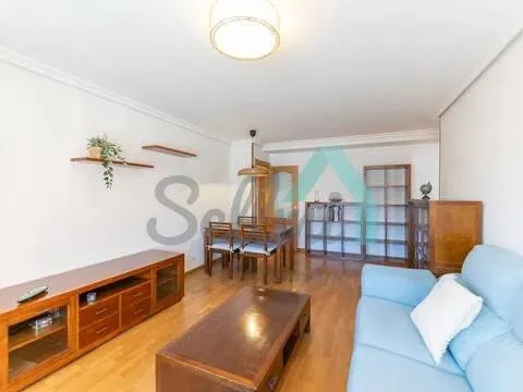 Pis de 117 m² a Oviedo