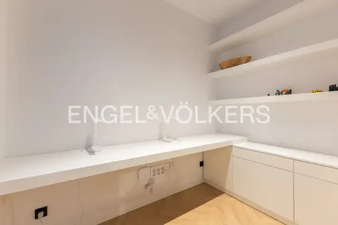 Appartamento 204 m² a Valencia