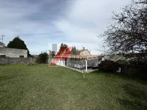 House 80 m² in Bergondo