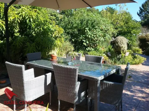 House 204 m² in O Rosal