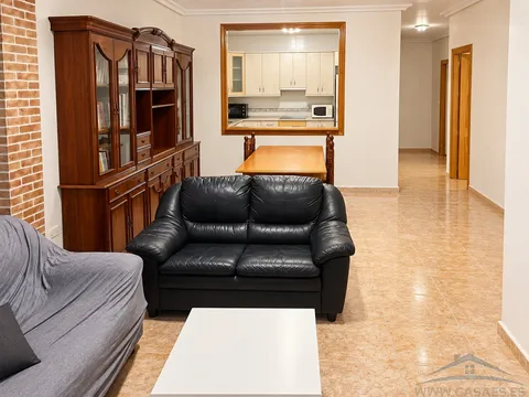 Piso de 100 m² en Almería