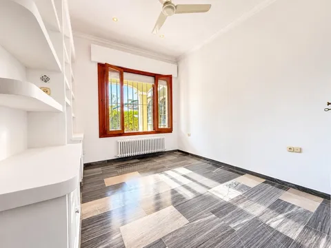 Casa de 1076 m² a Còrdova