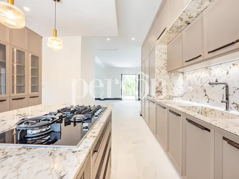 Casa de 695 m² a Godella