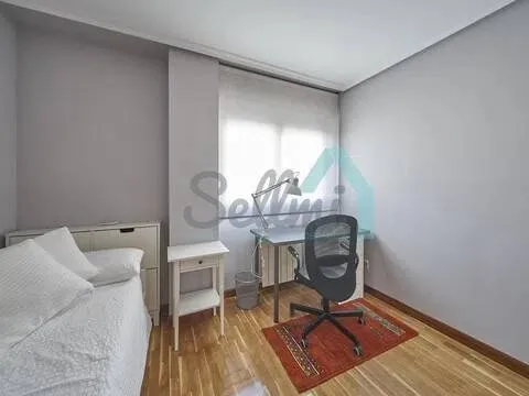 Pis de 106 m² a Oviedo